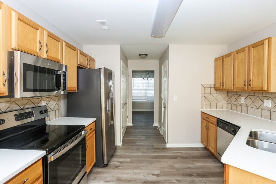 Building Photo - 2012 Quill Ct