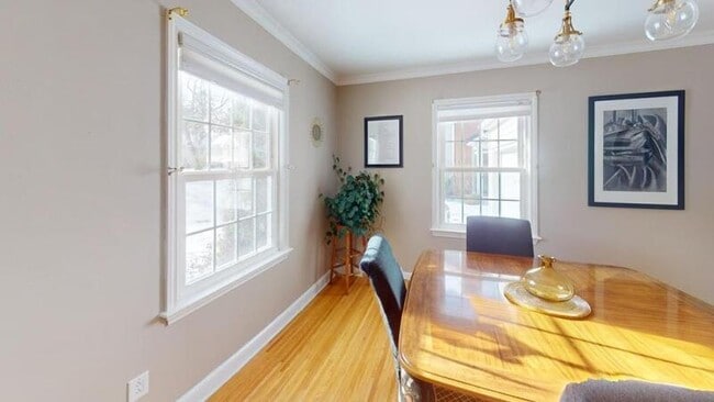 Building Photo - 28 Chelmsford Rd