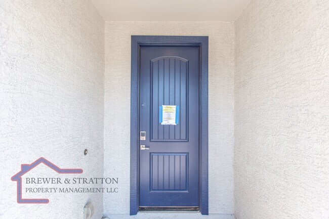 Building Photo - 2028 E Brooklyn Dr