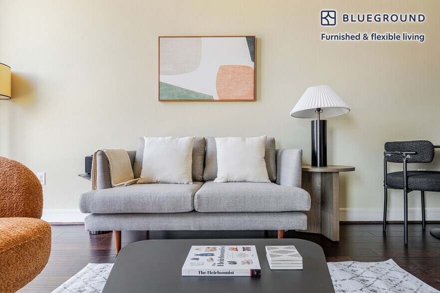 Building Photo - 214 Barton Springs Rd