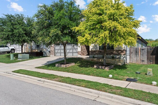 Building Photo - 7813 Peccary Dr