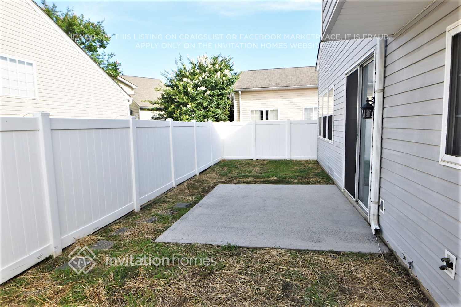 Building Photo - 8611 Meadowmont View Dr