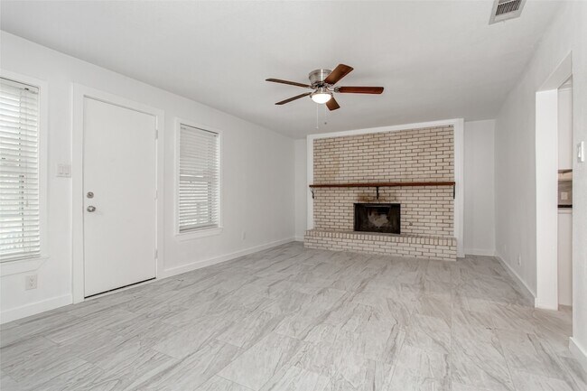 Building Photo - 3311 Tooms St