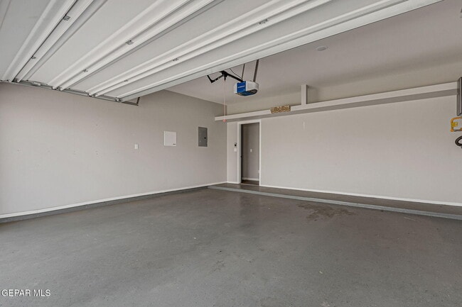 Building Photo - 7500 Porterhouse Ct