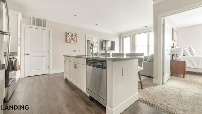 Building Photo - 1494 N High St