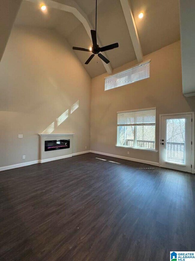 Building Photo - 4411 Lennox Pl