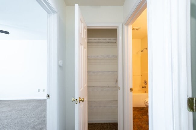 Building Photo - 3531-3533 Prescott Dr.