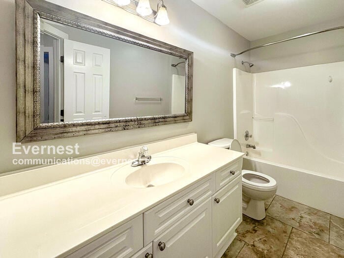 Building Photo - 5808 Colony Ln