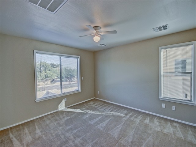 Building Photo - 2919 S 71st Dr