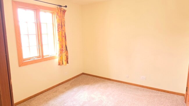 Building Photo - 1858 Princeton Cir
