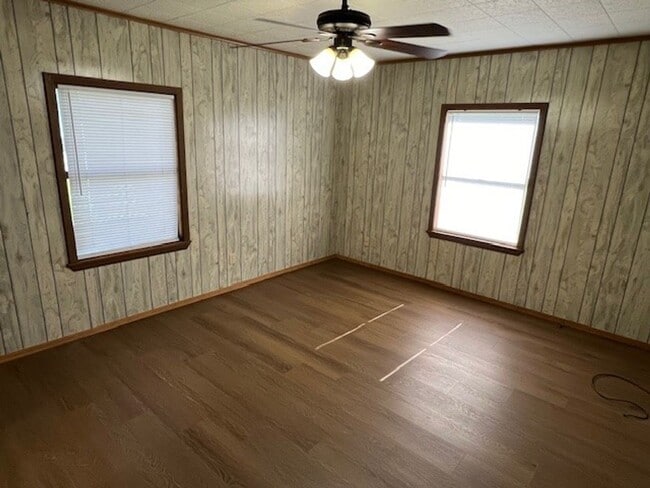 Building Photo - Adorable 2B/2B Home Available