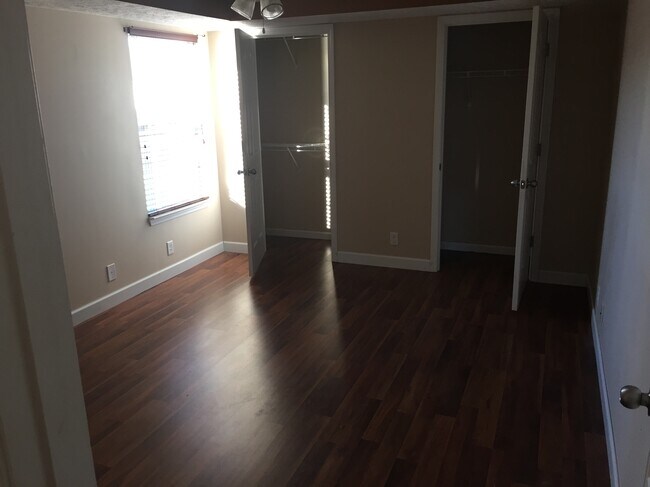 Building Photo - 3116 Wellington Pl