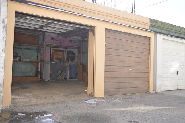 Building Photo - 32-59-59 46th St