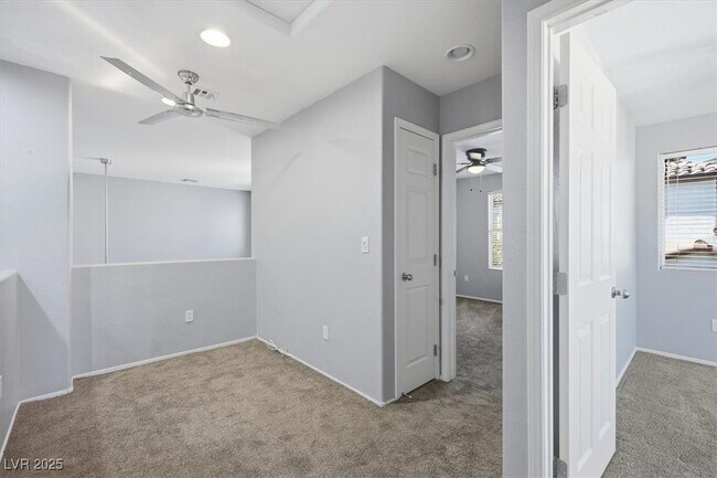 Building Photo - 10457 Chrisman Ave