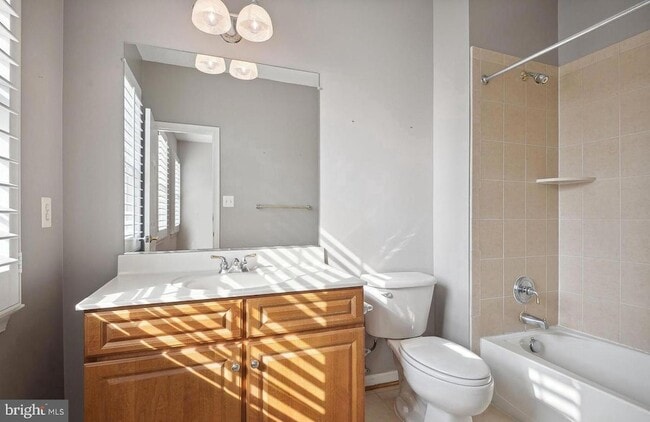 Building Photo - 43708 Red House Dr