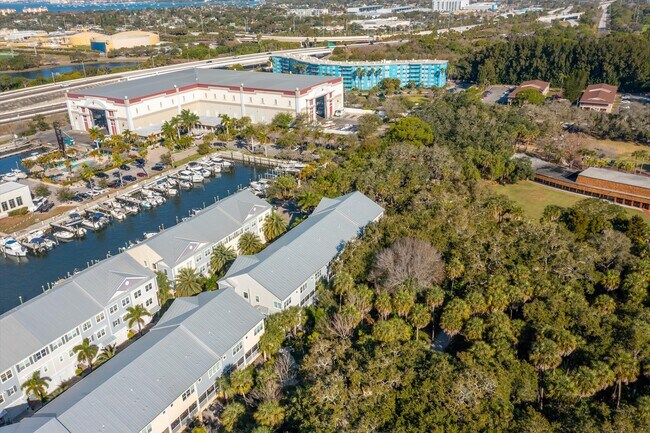 Building Photo - 5912 Anchorage Way S