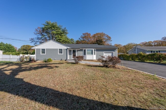 Building Photo - 831 Sycamore Ave