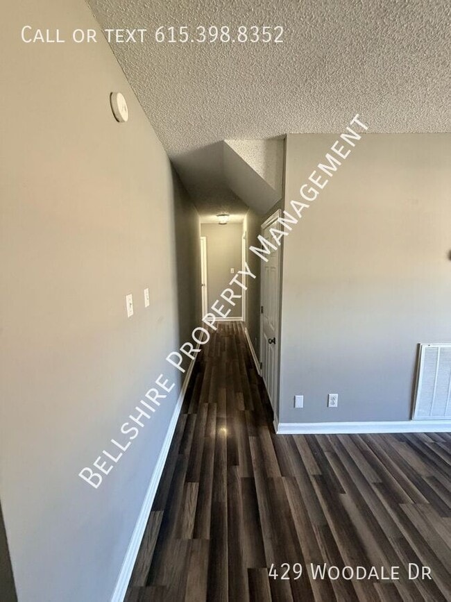 Building Photo - 429 Woodale Dr