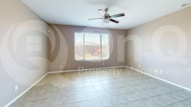 Building Photo - 14425 W Dahlia Dr