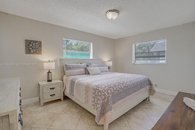 Building Photo - 222 SW 1st St