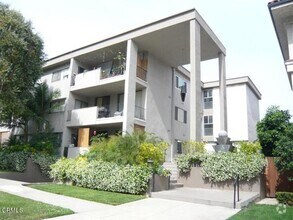Building Photo - 1810 Ramona Ave