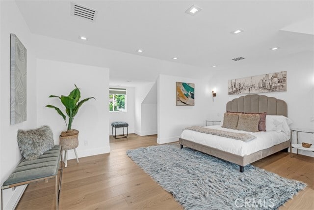 Building Photo - 430 W Kenneth Rd