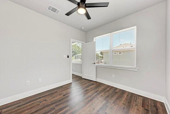 Building Photo - 7714 Watson St