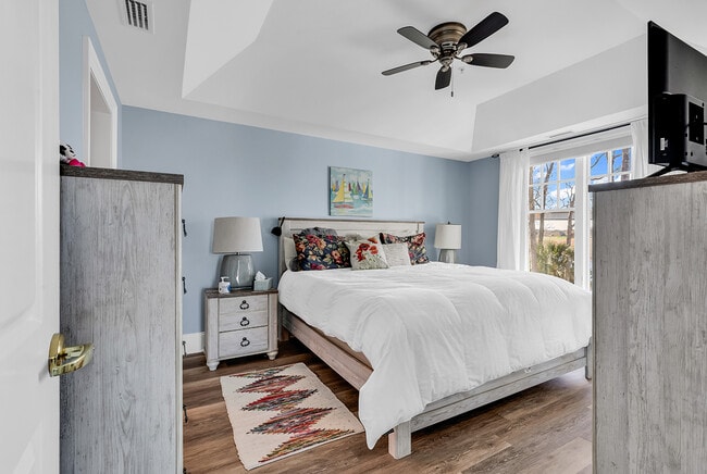 Building Photo - 1352 Villa Marbella Ct