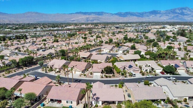 Building Photo - 39357 Mirage Cir