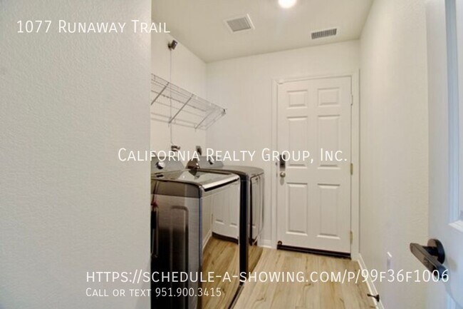 Building Photo - 1077 Runway Trl