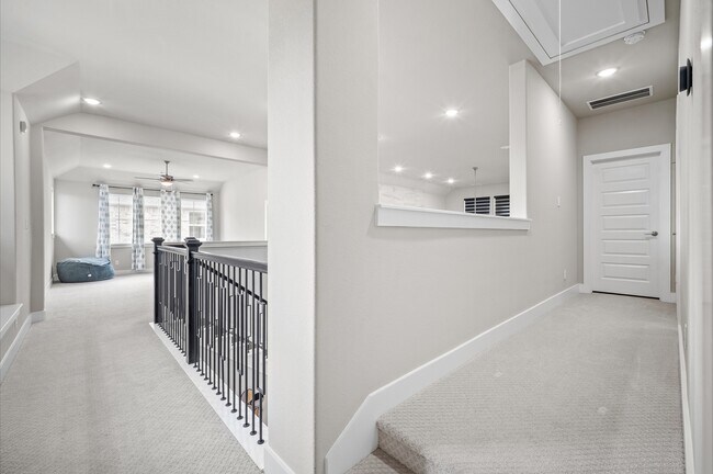Building Photo - 20731 Via Santa Caterina Dr