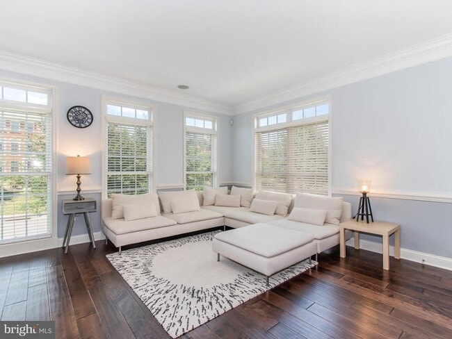 Building Photo - 25813 Mews Terrace