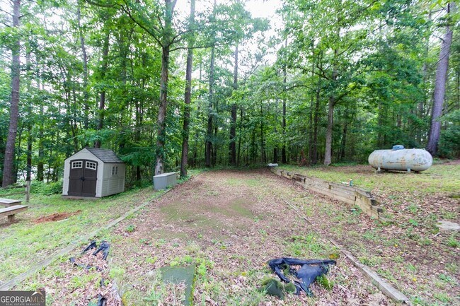 Building Photo - 5166 Wheeler Dr