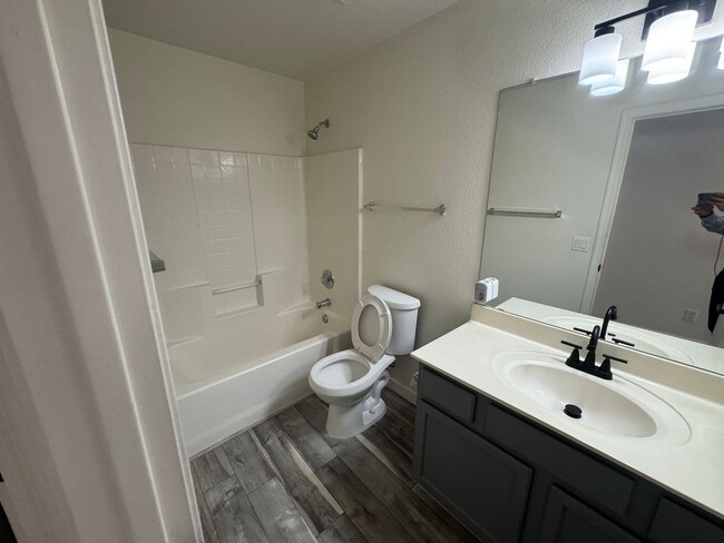 Building Photo - 9155 W Villa Rita Dr
