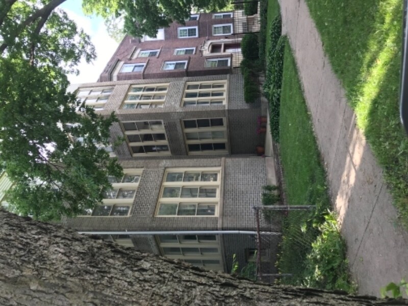 Building Photo - 6734 S Perry Ave