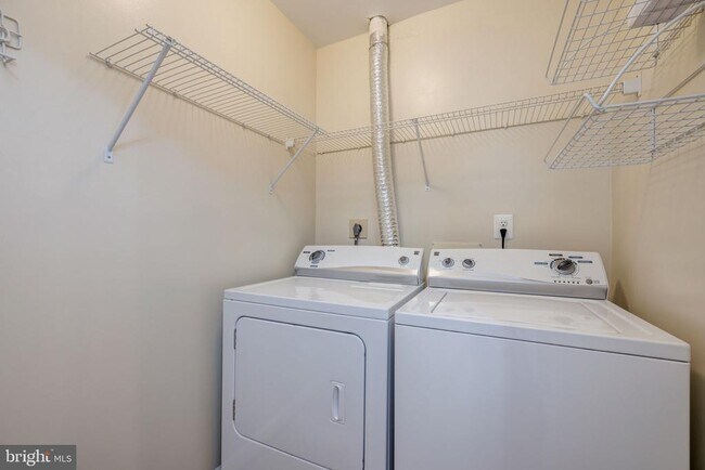 Building Photo - 7707 Haynes Point Way