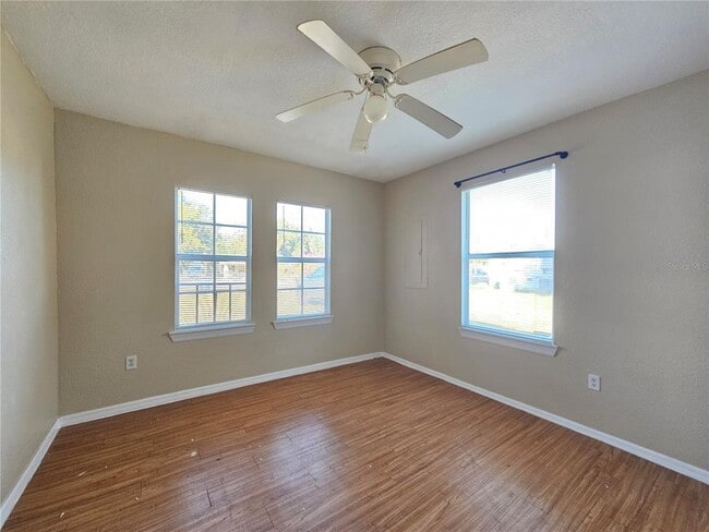 Building Photo - 2319 E Magnolia St