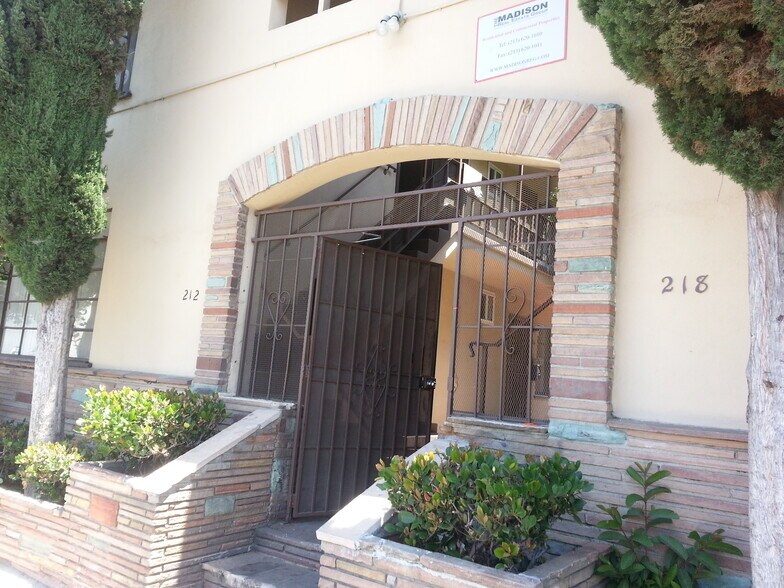 Building Photo - 212 Santa Fe S Ave