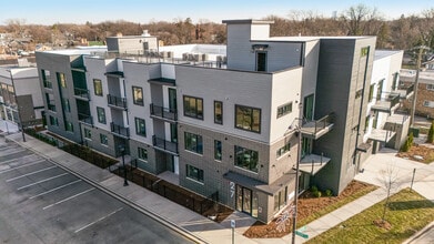 Building Photo - 27 W Park Blvd