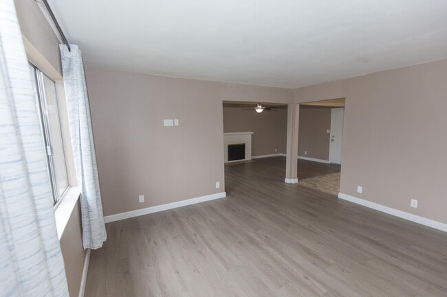 Building Photo - 3022 W San Gabriel Ave