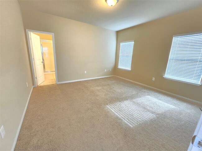 Building Photo - 10210 Tildon Ave