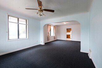 Building Photo - G7UG