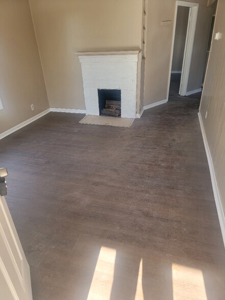 Building Photo - 1915 Appling St