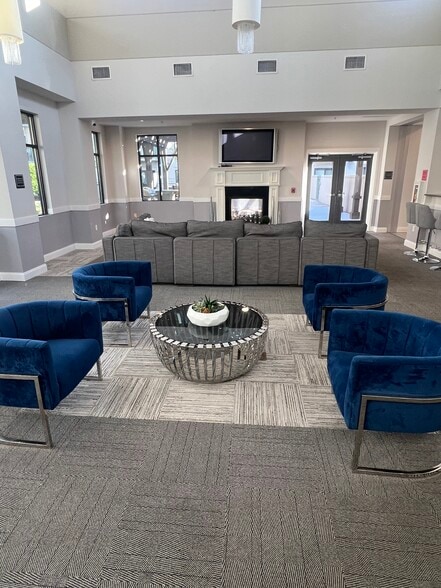 Common area - 721 Gov Morrison St