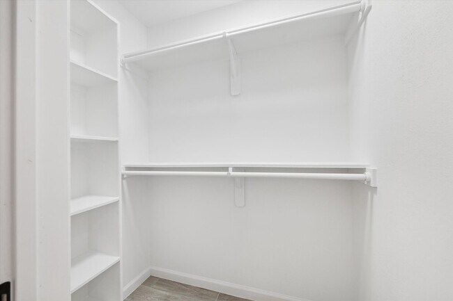 Building Photo - 5411 Logston Ln