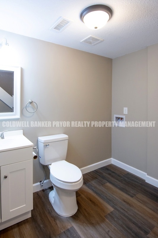 Building Photo - 5722 Moody Sawyer Rd