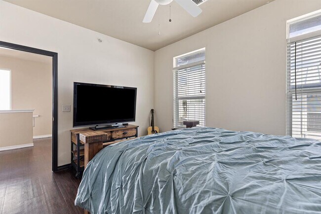 Building Photo - 2606 Wilson St