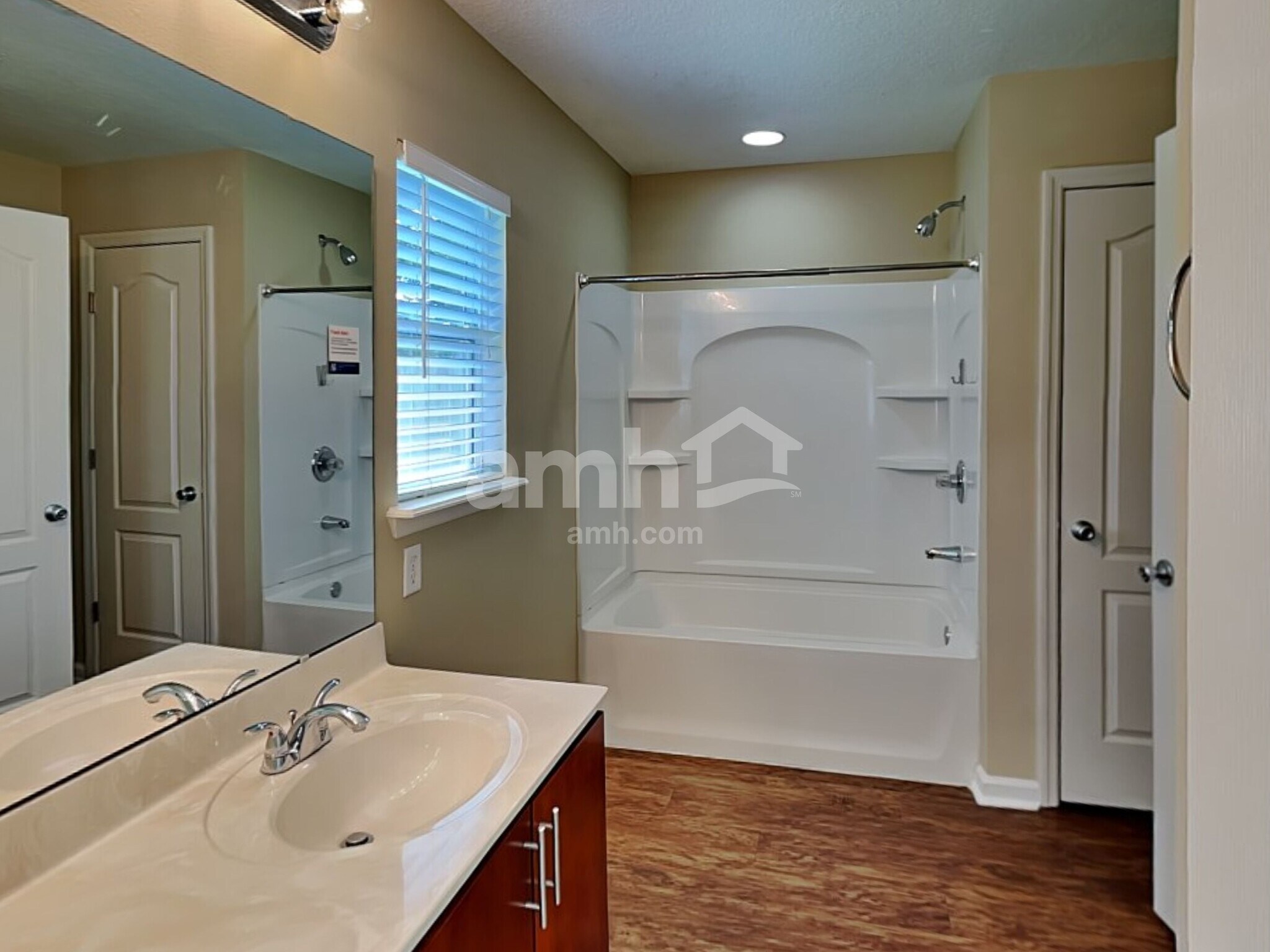 Building Photo - 12607 Wooded Bluff Ct