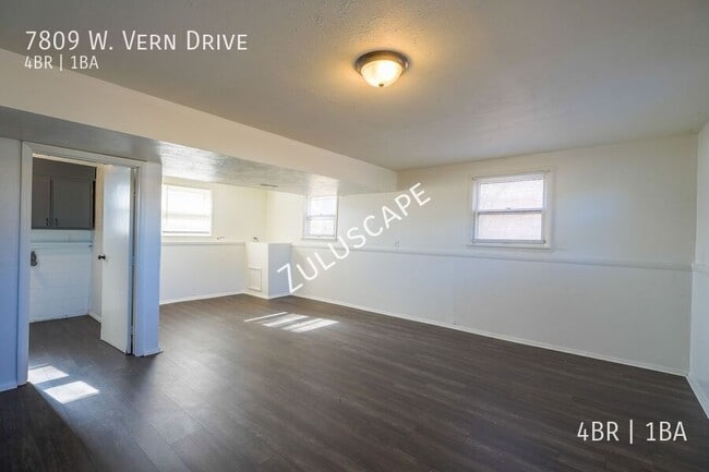 Building Photo - 7809 W Vern Dr