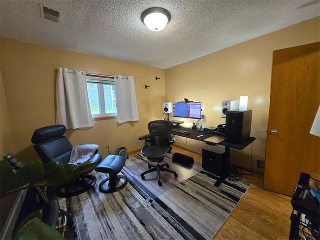 Building Photo - 161 Sunflower Ln